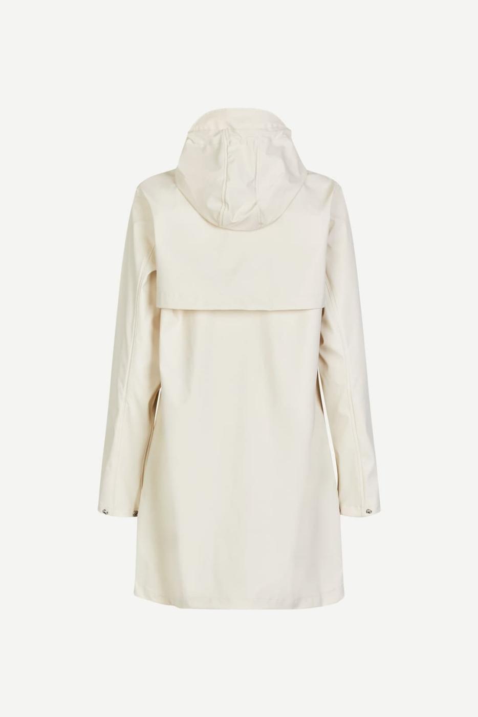 chubasquero crema sastala